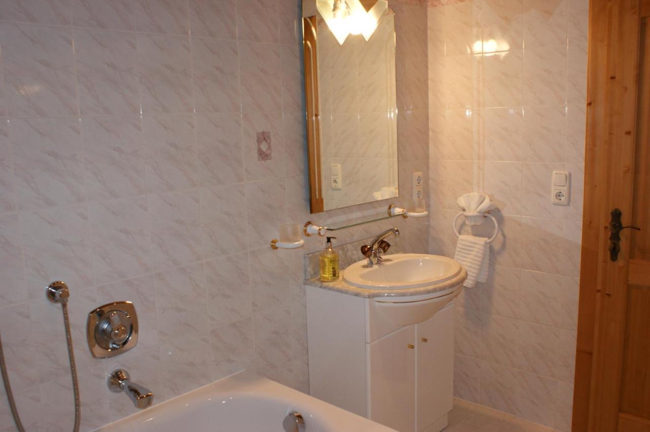 Appartamento Haus Am Stein Finkenberg Esterno foto